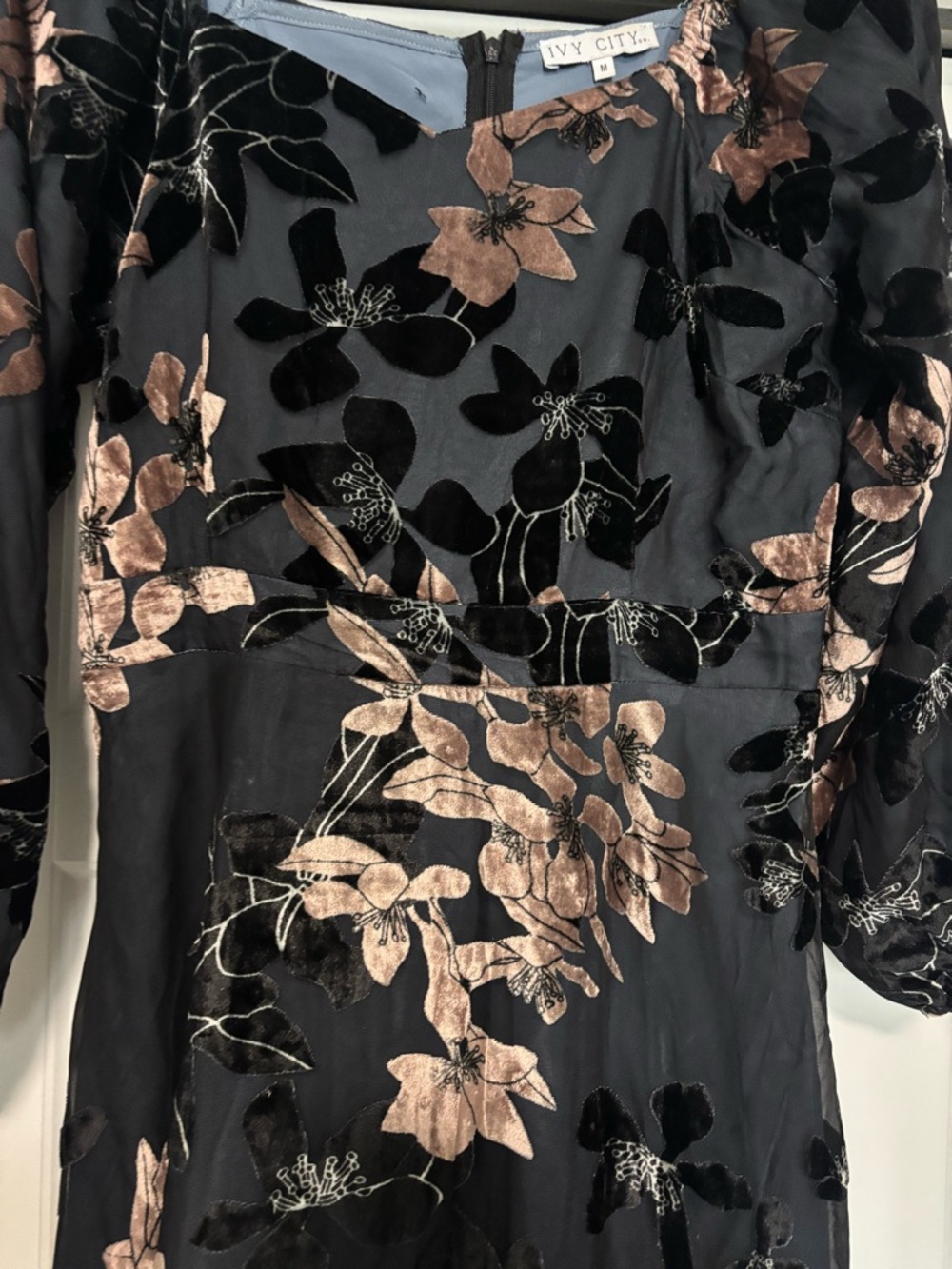Ivy City Co Black Floral Midi Dress | Medium - Picture 4 of 5